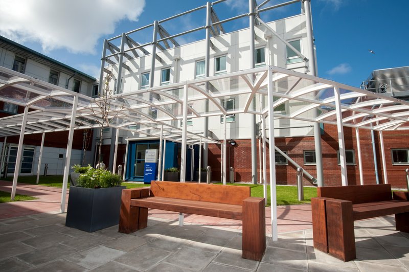Centre-photo.jpg